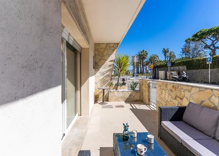 Le Grand Large - Appt Proche Plage Antibes
